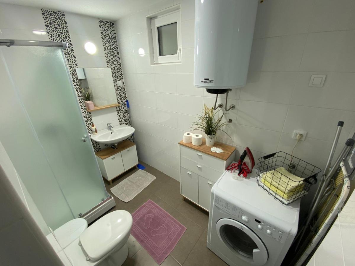 Dunja 1 Apartment Filmski Grad Luaran gambar